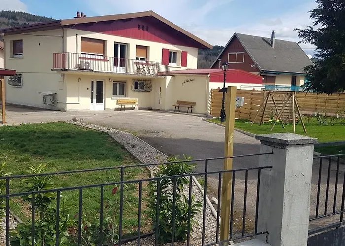 Logis Proche Gerardmer Avec アパート *