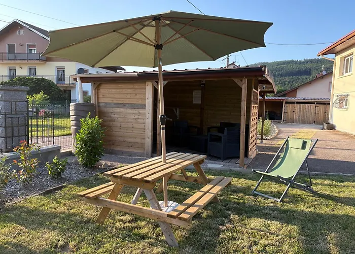 Logis Proche Gerardmer Avec アパート Granges-Aumontzey